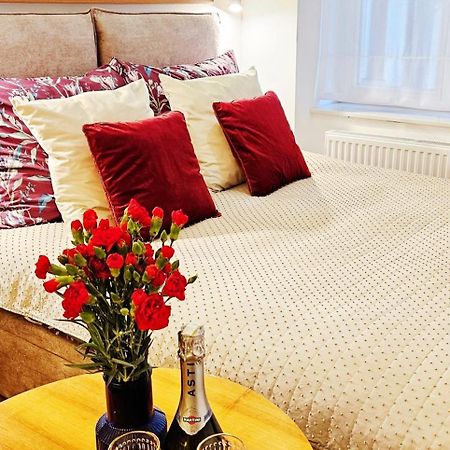 Vintage Chic Apartment - Kazimierz Old Town كراكوفيا المظهر الخارجي الصورة