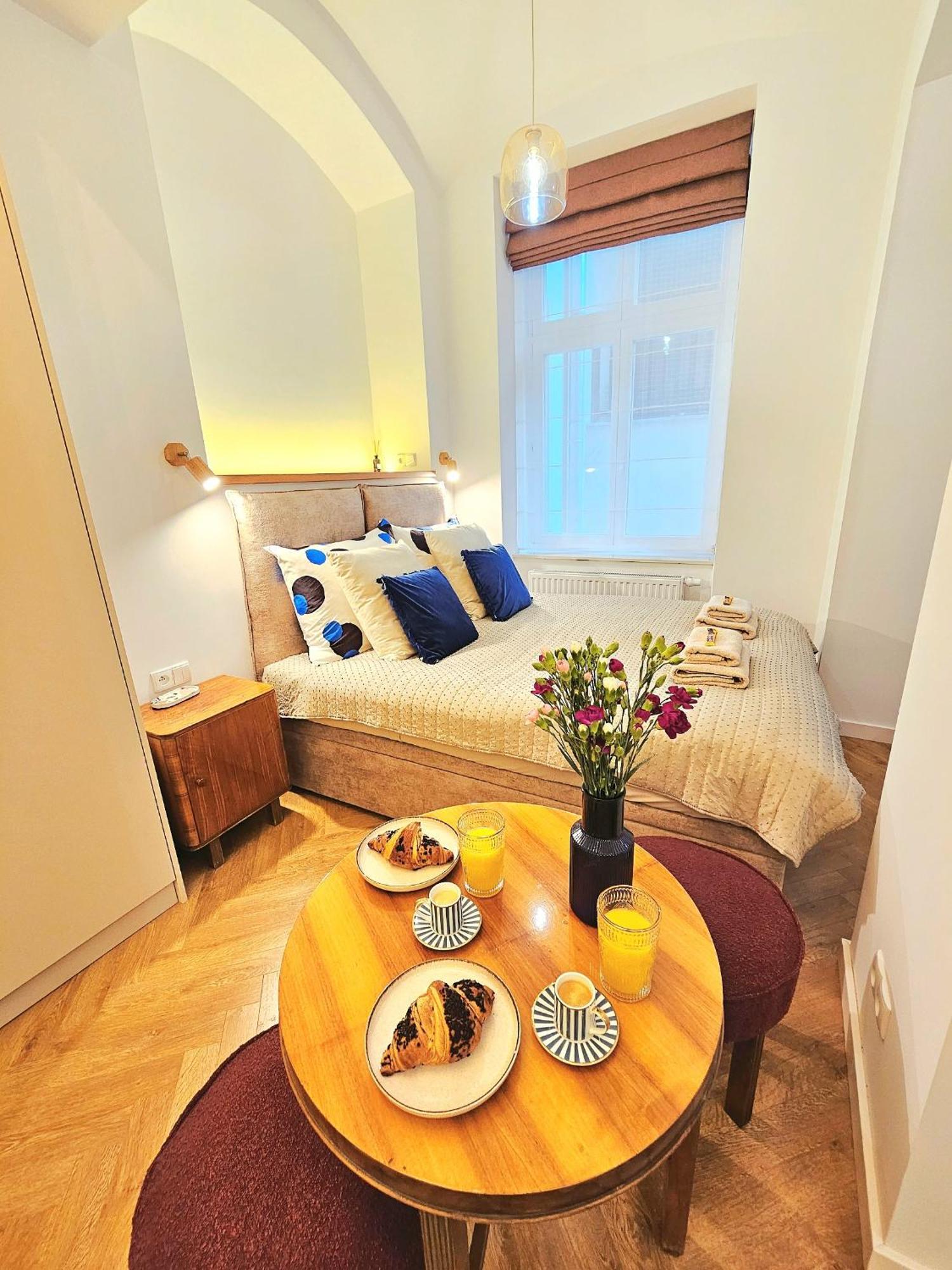 Vintage Chic Apartment - Kazimierz Old Town كراكوفيا المظهر الخارجي الصورة
